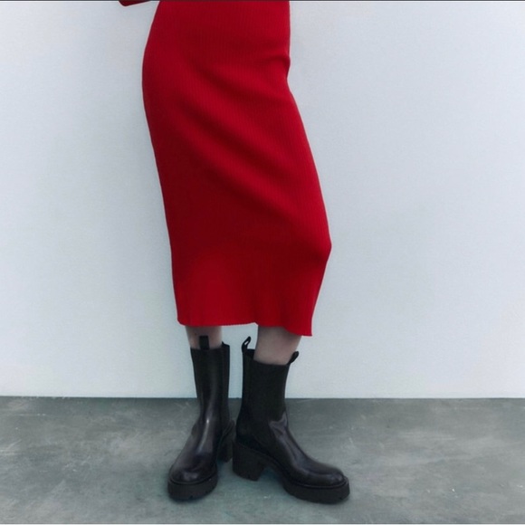 ZARA NWT HIGH BLOCK HEEL CHELSEA ANKLE BOOTS SIZE 10 - Picture 8 of 9